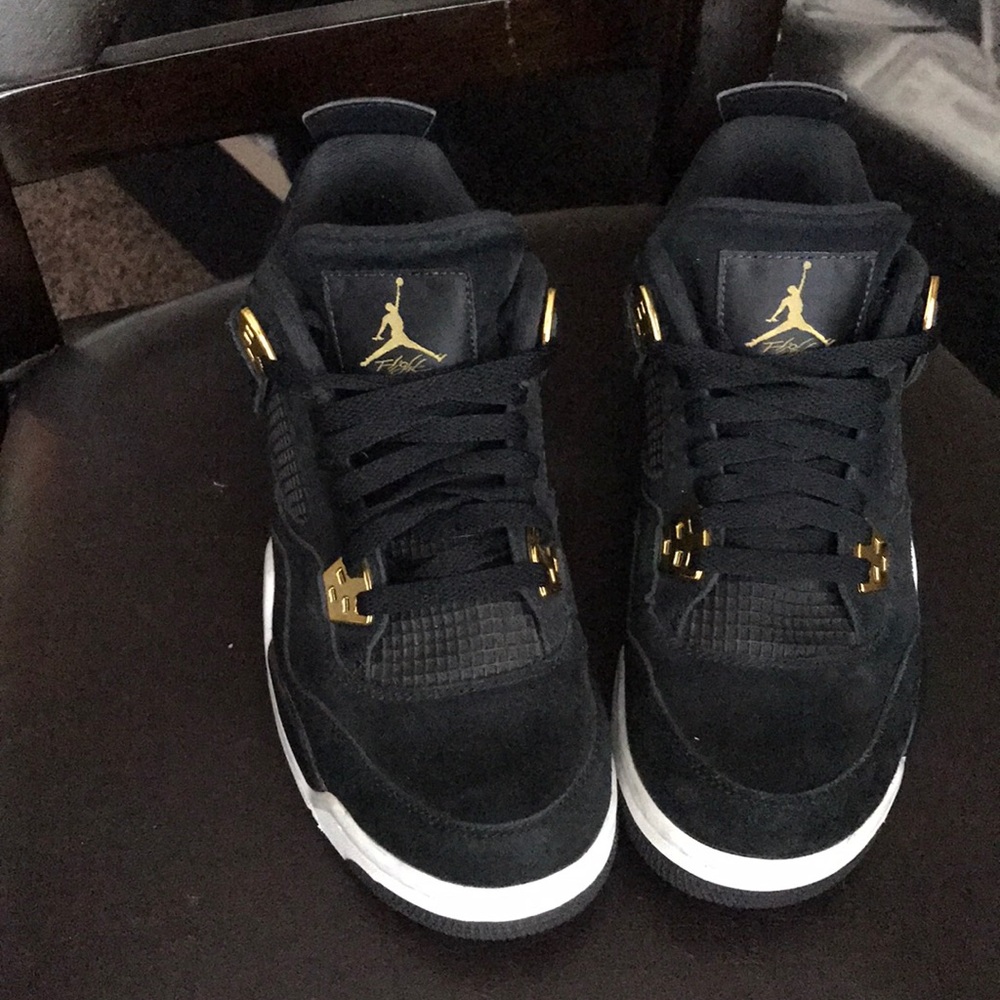 Air Jordan 4s retro